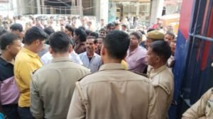 लखीमपुर खीरी10अक्टूबर25*_नगरपालिका के सफाई कर्मी के साथ वार्ड मेंबर ने की मारपीट,