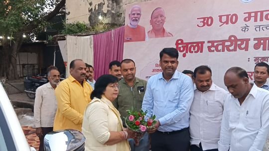 कानपुर देहात12अक्टूबर25*मा० राज्यमंत्री श्रीमती प्रतिभा शुक्ला ने स्वदेशी मेले का किया उद्घाटन कानपुर देहात12अक्टूबर25*मा० राज्यमंत्री श्रीमती प्रतिभा शुक्ला ने स्वदेशी मेले का किया उद्घाटन