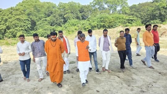 अयोध्या14अक्टूबर25*माँ कामाख्या धाम में दीपोत्सव की तैयारियों का विधायक रामचंद्र यादव ने लिया जायजा