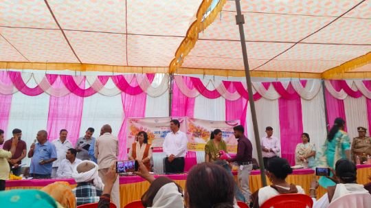 कानपुर देहात15अक्टूबर25*स्वास्थ्य केन्द्रों एवं आयुष्मान आरोग्य मंदिर पर स्वास्थ्य शिविर का आयोजन किया गया।