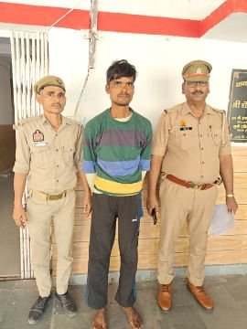 मथुरा 17 अक्टूबर 25*थाना कोतवाली पुलिस ने घर में चोरी करने वाले एक वांछित अभियुक्त को किया गिरफ्तार।