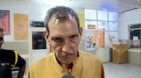 मथुरा 16 अक्टूबर 2025 वृंदावन के बांके बिहारी मंदिर में मेरठ के श्रद्धालु की आकस्मिक मौत