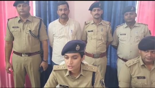 पूर्णिया बिहार18अक्टूबर25* एक ट्रक सहित 2,646 लीटर विदेशी शराब को जप्त, एक अभियुक्त गिरफ्तार 