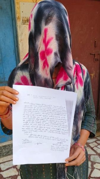 हमीरपुर20अक्टूबर25*हमीरपुर में हुई महिला के साथ छेड़छाड़*दबंगों की दबंगई सीसीटीवी कैमरे में हुई कैद* हमीरपुर20अक्टूबर25*हमीरपुर में हुई महिला के साथ छेड़छाड़*दबंगों की दबंगई सीसीटीवी कैमरे में हुई कैद*
