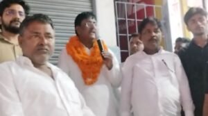 पूर्णिया बिहार22अक्टूबर25* निर्दलीय प्रत्याशी आफाक कलाम ने कहा कांग्रेस पार्टी में तीन दलाल और एक पहरेदार पूर्णिया बिहार22अक्टूबर25* निर्दलीय प्रत्याशी आफाक कलाम ने कहा कांग्रेस पार्टी में तीन दलाल और एक पहरेदार