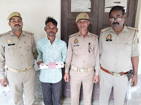 मथुरा 24 अक्टूबर 25*थाना महावन पुलिस ने एक अभियुक्त को किया गिरफ्तार। अवैध छुरा बरामद* मथुरा 24 अक्टूबर 25*थाना महावन पुलिस ने एक अभियुक्त को किया गिरफ्तार। अवैध छुरा बरामद*