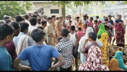 प्रतापगढ़24अक्टूबर25*दर्दनाक----मजदूर की पीट पीट कर हत्या का आरोप प्रतापगढ़24अक्टूबर25*दर्दनाक----मजदूर की पीट पीट कर हत्या का आरोप