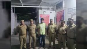 मेरठ25अक्टूबर25*मेरठ में सड़क पर युवक से नाक रगड़वाने वाले BJP से निलंबित नेता विकुल चपराना को दोबारा अरेस्ट कर लिया गया है। मेरठ25अक्टूबर25*मेरठ में सड़क पर युवक से नाक रगड़वाने वाले BJP से निलंबित नेता विकुल चपराना को दोबारा अरेस्ट कर लिया गया है।