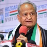 पटना27अक्टूबर25-कल पटना एयरपोर्ट पर प्रेस द्वारा अशोक गहलोत से चुनाव को लेकर पूछे गए सवाल के जवाब में