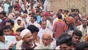 बाँदा28अक्टूबर25*खाद के लिए मची हाहाकार हजारों की तादाद में पहुंच रहे किसान बाँदा28अक्टूबर25*खाद के लिए मची हाहाकार हजारों की तादाद में पहुंच रहे किसान