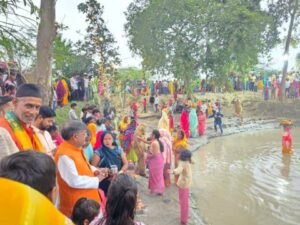 अयोध्या28अक्टूबर25*छठ पूजा पर रूदौली विधायक रामचंद्र यादव श्रद्धालुओं के बीच पहुँचे अयोध्या28अक्टूबर25*छठ पूजा पर रूदौली विधायक रामचंद्र यादव श्रद्धालुओं के बीच पहुँचे