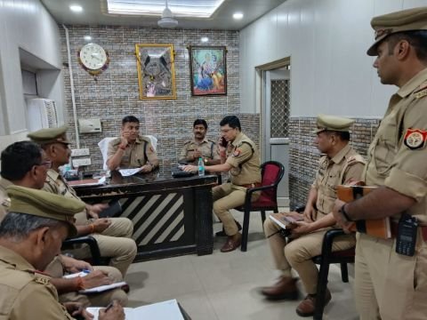 मथुरा 29 अक्टूबर 25 *अधिकारियों द्वारा गोष्ठी का आयोजन*