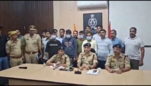 अलीगढ़31अक्टूबर25*मंदिर की दीवार पर "आई लव मोहम्मद" लिखने वाले 4 आरोपी गिरफ्तार !! अलीगढ़31अक्टूबर25*मंदिर की दीवार पर "आई लव मोहम्मद" लिखने वाले 4 आरोपी गिरफ्तार !!