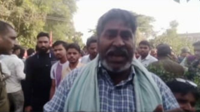 मथुरा6नवंबर25* मथुरा में बढ़ता क्राइम एसपी देहात की कार्यशैली पर बैठे सवाल मथुरा6नवंबर25* मथुरा में बढ़ता क्राइम एसपी देहात की कार्यशैली पर बैठे सवाल