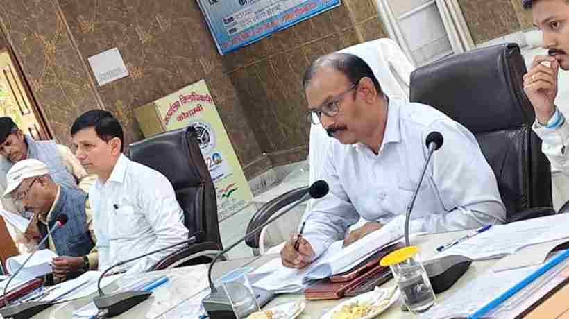 कौशाम्बी 10नवम्बर 25*मुख्य विकास अधिकारी ने बैंकर्स को लंबित ऋण आवेदनों को शीघ्र निस्तारित करने के दिए निर्देश* कौशाम्बी 10नवम्बर 25*मुख्य विकास अधिकारी ने बैंकर्स को लंबित ऋण आवेदनों को शीघ्र निस्तारित करने के दिए निर्देश*