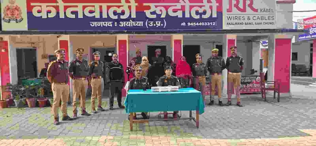 अयोध्या 11नवम्बर 25*रूदौली सट्टी बाजार में चोरी करनें वाले गिरोह का हुआ खुलासा, 6 अभियुक्तों गिरफ्तार अयोध्या 11नवम्बर 25*रूदौली सट्टी बाजार में चोरी करनें वाले गिरोह का हुआ खुलासा, 6 अभियुक्तों गिरफ्तार