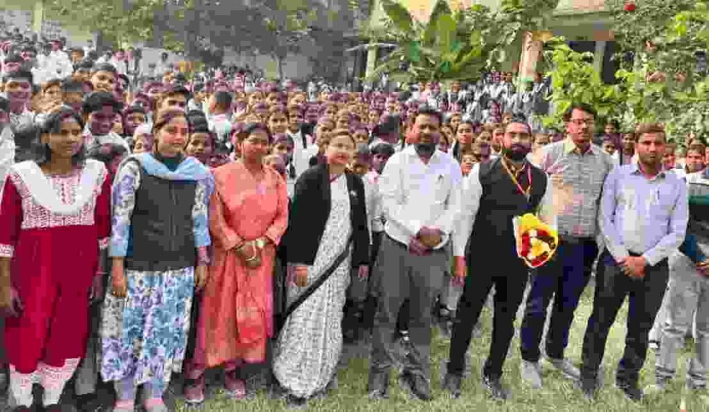 कौशाम्बी 11नवम्बर 25**बच्चों के अधिकार विषय पर साक्षरता एवं जागरुकता शिविर का आयोजन* कौशाम्बी 11नवम्बर 25**बच्चों के अधिकार विषय पर साक्षरता एवं जागरुकता शिविर का आयोजन*