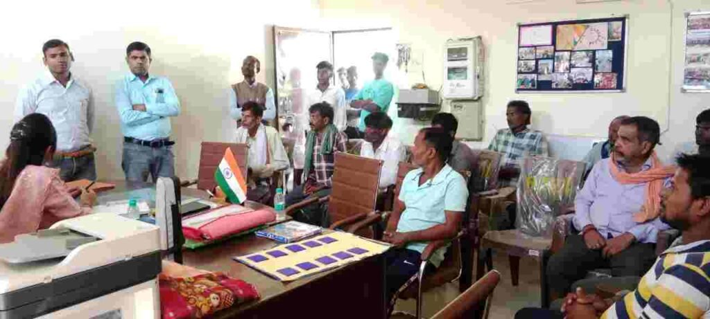 कौशाम्बी 12/11/25*खंड शिक्षा अधिकारी प्रज्ञा सिंह जांच करने पहुँची कशिया पश्चिम कम्पोजिट विद्यालय* कौशाम्बी 12/11/25*खंड शिक्षा अधिकारी प्रज्ञा सिंह जांच करने पहुँची कशिया पश्चिम कम्पोजिट विद्यालय*