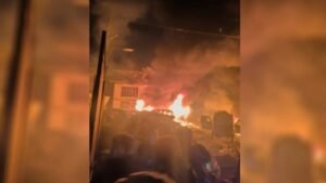 श्रीनगर15/11/25*पुलिस थाने में धमाका, इंस्पेक्टर समेत 10 लोगों की मौत; पढ़ें दिल्ली ब्लास्ट से इसका कनेक्शन_*