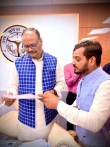 अयोध्या 18/11/25*उपमुख्यमंत्री से देवगांव अस्पताल में बुनियादी सुविधाएं बढ़ाये जाने की मांग।*