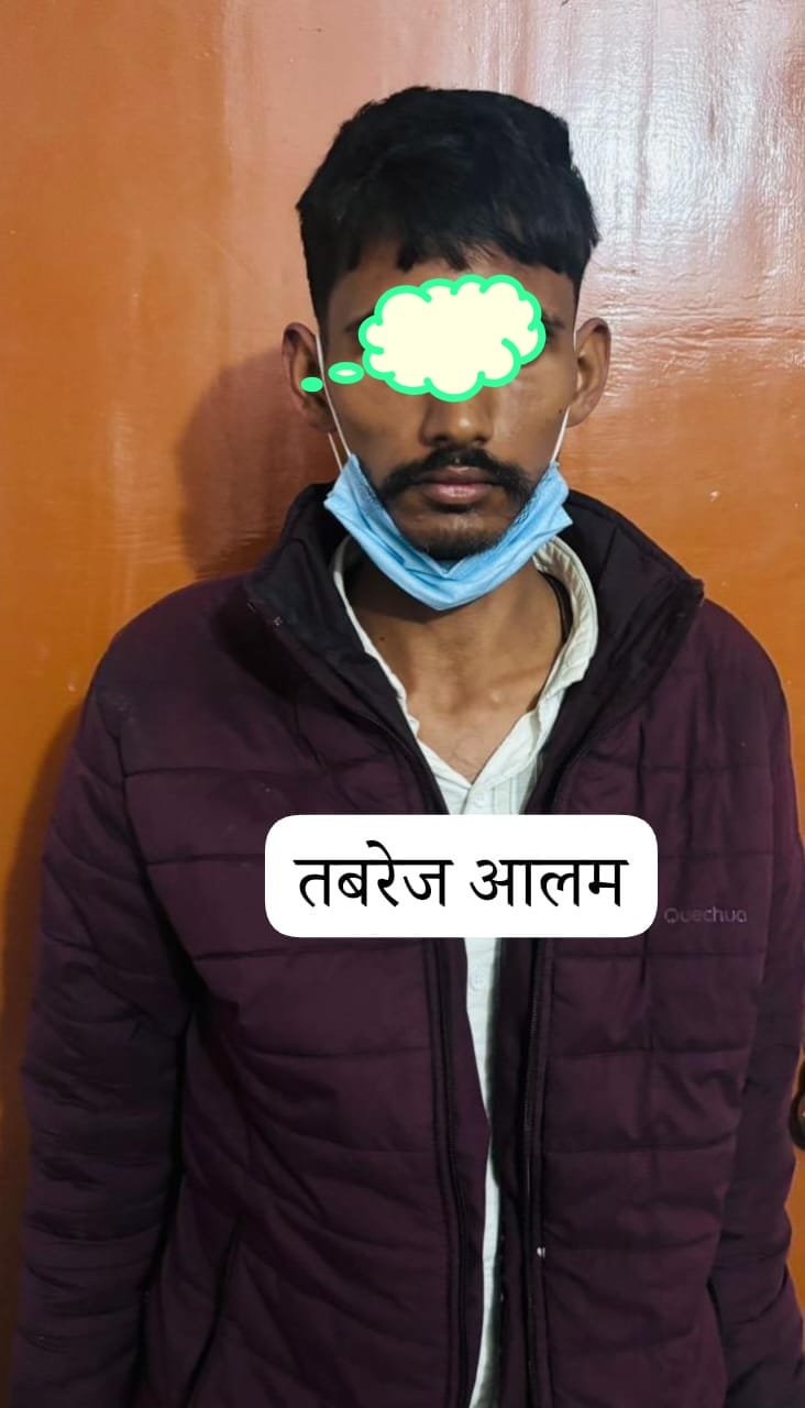 प्रयागराज 21/11/25* UPSTF प्रयागराज यूनिट को मिली बड़ी सफ़लता STF ने 50 हजार का इनामी तबरेज आलम को किया गिरफ़्तार!!