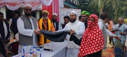 अयोध्या 22/11/25*गरीबों की मदद करने से अल्लाह भी खुश होता है: मौलाना अली अयोध्या 22/11/25*गरीबों की मदद करने से अल्लाह भी खुश होता है: मौलाना अली