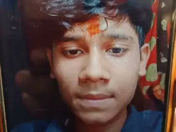 कानपुर22/11/25*कानपुर के नौबस्ता इलाके में 12वीं के छात्र ने प्रेमिका की कथित प्रताड़ना से आहत होकर फंदे से लटककर जान दे दी,