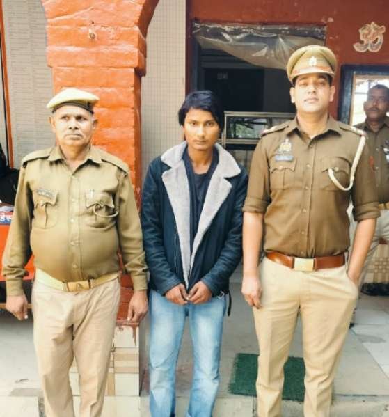 मथुरा 23 नवंबर 25*थाना शेरगढ पुलिस द्वारा टटलूबाजी करने वाले अभियुक्त को किया गिरफ्तार ।*