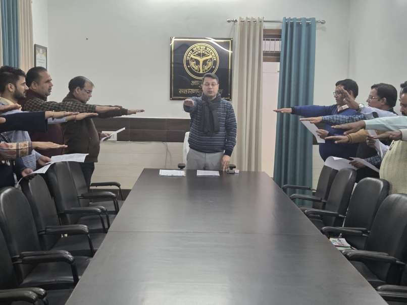 सहारनपुर 26/11/25*जनपद के समस्त स्कूल और कॉलेजो मे भारत के संविधान को समर्पित विशेष सभाओं का होगा आयोजन-डीएम 