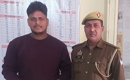 मथुरा 27 नवंबर 25*थाना सुरीर पुलिस द्वारा एक अभियुक्त को किया गिरफ्तार, कब्जे से एक अवैध तमन्चा व कारतूस बरामद ।* मथुरा 27 नवंबर 25*थाना सुरीर पुलिस द्वारा एक अभियुक्त को किया गिरफ्तार, कब्जे से एक अवैध तमन्चा व कारतूस बरामद ।*