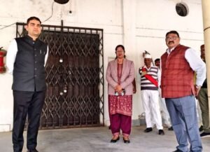 कौशाम्बी 28/11/25*जिलाधिकारी ने ई.वी.एम. एवं वी.वी.पैट वेयर हाउस का किया मासिक निरीक्षण*