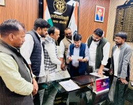 कौशाम्बी 29/11/25*एसआईआर की बढ़ाई जाए तारीख -- राजेश साहनी*