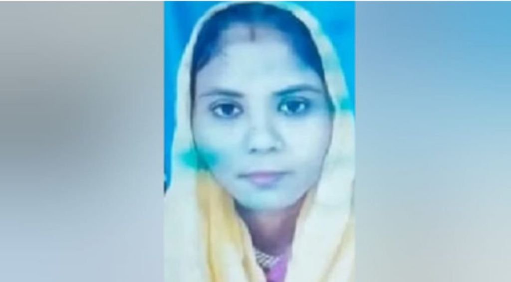 कानपुर नगर2नवम्बर25*लिव इन पार्टनर भारती गौतम की उसी के पार्टनर रोहित उर्फ़ वाहिद ने घर मे ही हत्या कर दी कानपुर नगर2नवम्बर25*लिव इन पार्टनर भारती गौतम की उसी के पार्टनर रोहित उर्फ़ वाहिद ने घर मे ही हत्या कर दी