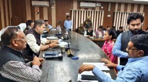 कौशाम्बी 6दिसम्बर 25*जिलाधिकारी एवं पुलिस अधीक्षक ने तहसील मंझनपुर में सुनी जनशिकायतें*