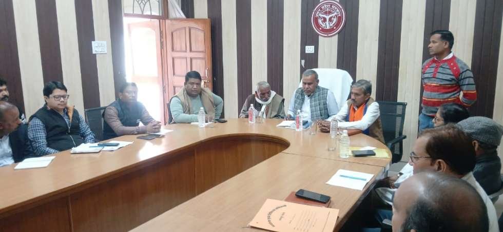 कानपुर देहात 8 दिसंबर 2025**मा० सदस्य, अनुसूचित जाति / अनुसूचित जनजाति आयोग द्वारा सर्किट हाउस में की बैठक एवं जनसुनवाई*