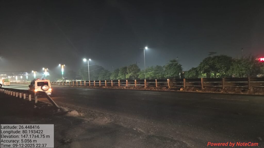 कानपुर नगर 10 दिसम्बर 25*कोहरे में सुरक्षा पर डीएम के निर्देश, संवेदनशील कट-मोड़ चिह्नित कर करें प्रकाश की समुचित व्यवस्था*