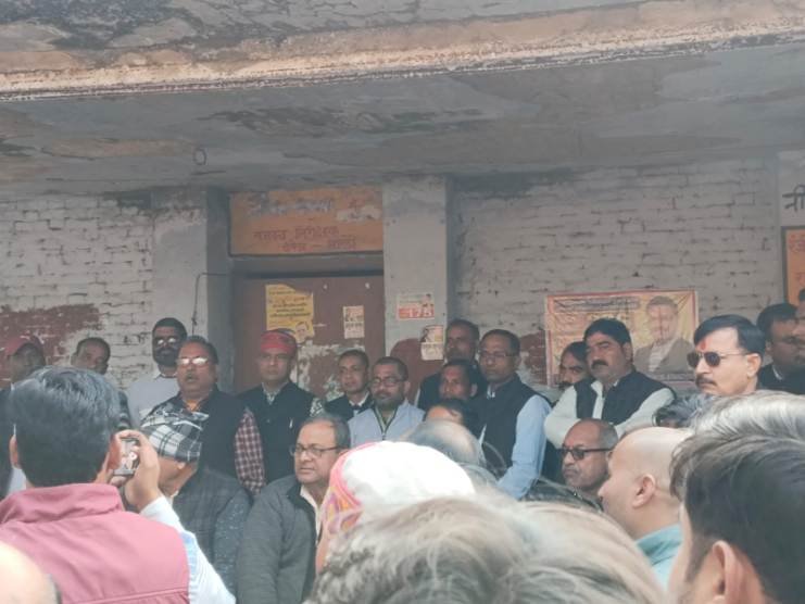 कानपुर नगर 11दिसम्बर 25*बिल्हौर में उपनिबंधक कार्यालय के नए भवन पर ऐतराज का शोर।