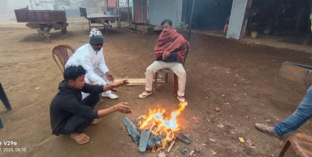 पूर्णिया बिहार 22 दिसंबर 25*कस्बा नगर परिषद में शीतलहरी का कहर, गरीब तबके के लोग घर से नहीं निकल पा रहे पूर्णिया बिहार 22 दिसंबर 25*कस्बा नगर परिषद में शीतलहरी का कहर, गरीब तबके के लोग घर से नहीं निकल पा रहे