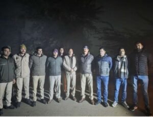 मथुरा 23 दिसंबर 2025* में 25 हजार का इनामी साइबर अपराधी शाहिद घायल,गिरफ्तार