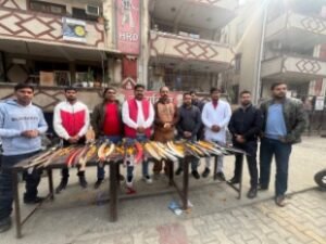 गाजियाबाद 30 दिसम्बर 25*हिन्दू रक्षा दल के अध्यक्ष पिंकी चौधरी समेत 16 नामजद और 30 अज्ञात के खिलाफ मुकदमा दर्ज किया है