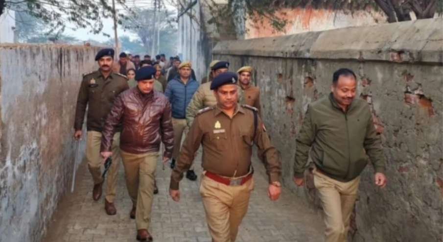 मथुरा 31 दिसंबर 2025*साइबरों ठगों की टूटी कमर, पुलिस दे रही लगातार दबिश, मुठभेड़;