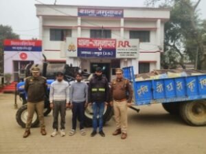 मथुरा 31 दिसंबर 25*थाना जमुनापार पुलिस द्वारा 03 शातिर चोरो को किया गिरफ्तार ।*