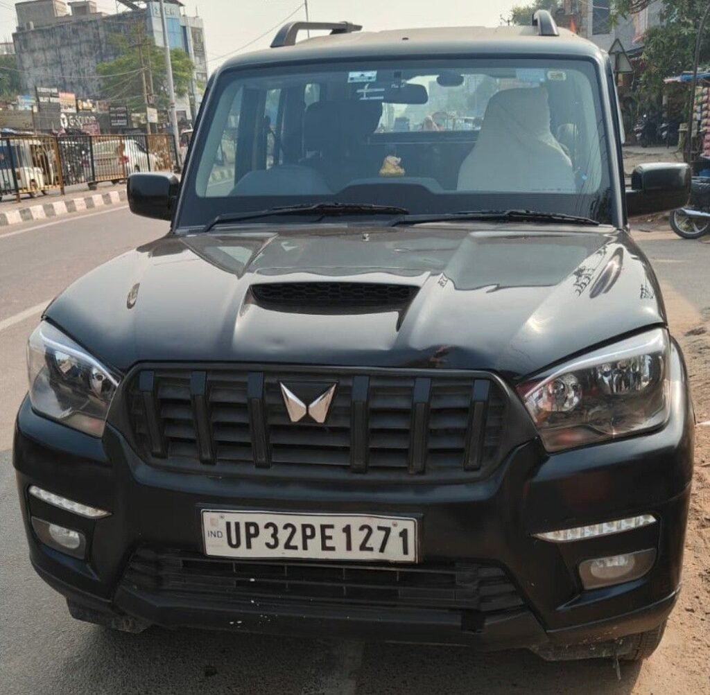 लखनऊ 11दिसंबर २५ * एडवांस रुपए नहीं दिए तो चालक स्कार्पियो लेकर हुआ फरार, पुलिस नहीं लिख रही एफआईआर