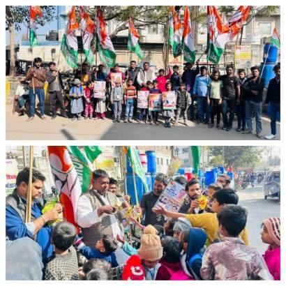 नोयडा 9दिसम्बर 25*सैक्टर 9 बांस बल्ली ड्रम मार्केट में सोनिया गाँधी का जन्मदिन बड़ी धूमधाम से मनाया गया नोयडा 9दिसम्बर 25*सैक्टर 9 बांस बल्ली ड्रम मार्केट में सोनिया गाँधी का जन्मदिन बड़ी धूमधाम से मनाया गया