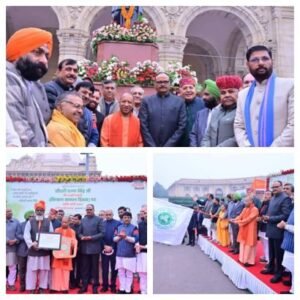 लखनऊ 23दिसम्बर 25*विधान भवन प्रांगण में पूर्व प्रधानमंत्री चौधरी चरण सिंह की 123वीं जयंती पर किसान सम्मान दिवस मनाया गया....*