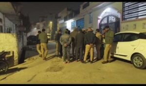 Lucknow13 दिसम्बर 25*राजधानी लखनऊ के आलमबाग थाना में तैनात सिपाही ने की आत्महत्या!!