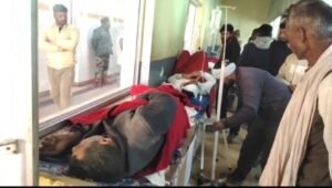 बांदा14दिसम्बर 25*घने कोहरे के कारण बस और बोलेरो में हुई जोरदार भीषण टक्कर