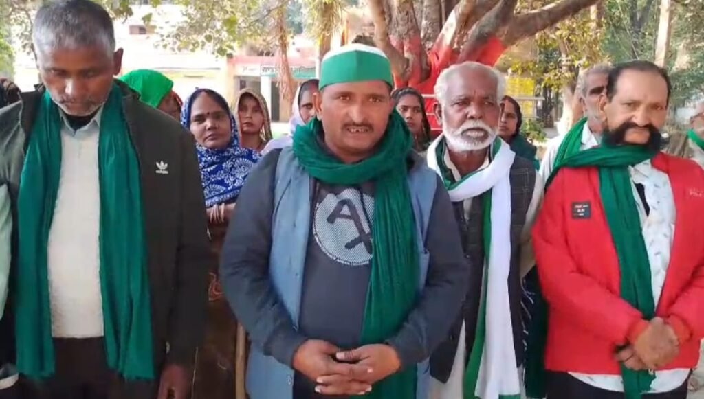 अयोध्या १० दिसंबर २५ * भाकियू की मासिक बैठक में किसानों की छुट्टा जानवरों, चकमार्ग, सफाई व जलनिकासी की मुद्दों की मांग