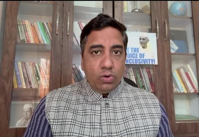 लखनऊ १५ दिसंबर २५ *मुख्यमंत्री योगी आदित्यनाथ द्वारा पंडित नेहरू पर पलटवार। .....