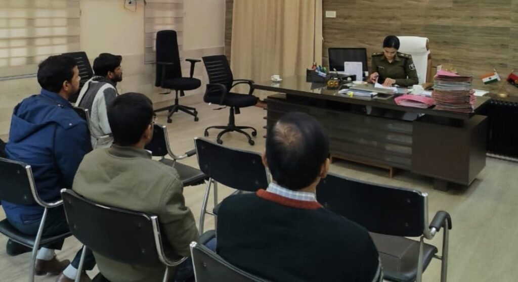 पूर्णिया बिहार 19 दिसंबर 25* *पूर्णिया पुलिस अधीक्षक ने सुनी जनता की आवाज: सुश्री स्वीटी सेहरावत ने लगाई जनता दरबार*